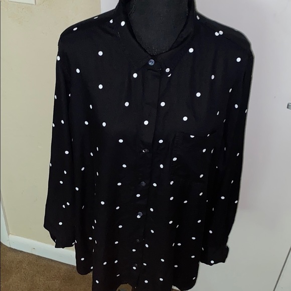 Old Navy Tops - Oldnavy Long sleeve button down shirt